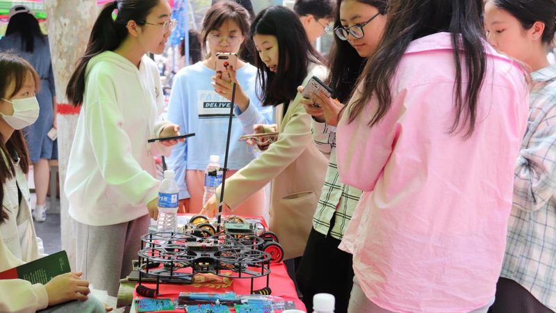 数据服务安装公司：揭秘企业数据中心的秘密武器